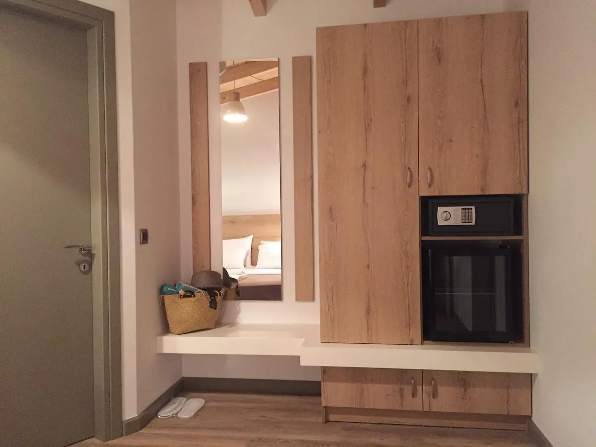 First House Apartment Himare