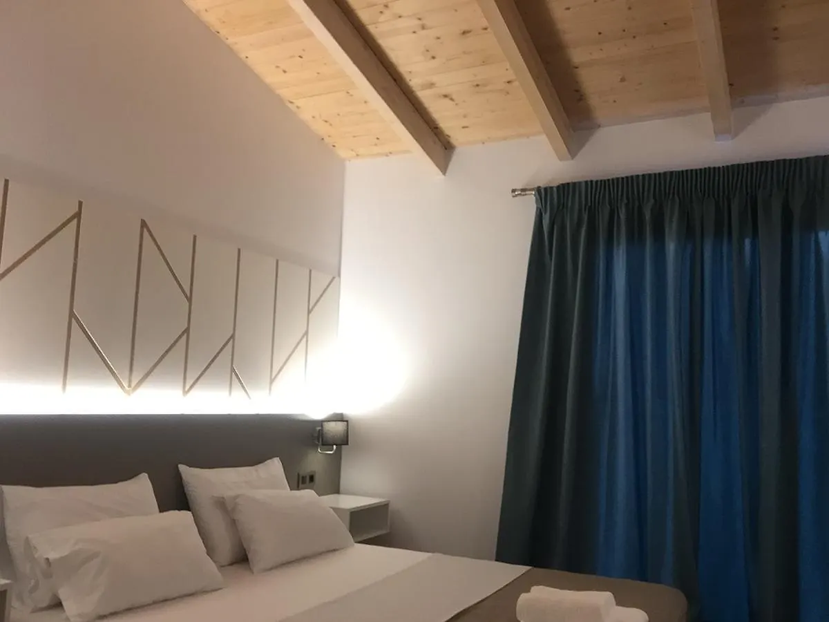 First House Apartment Himare