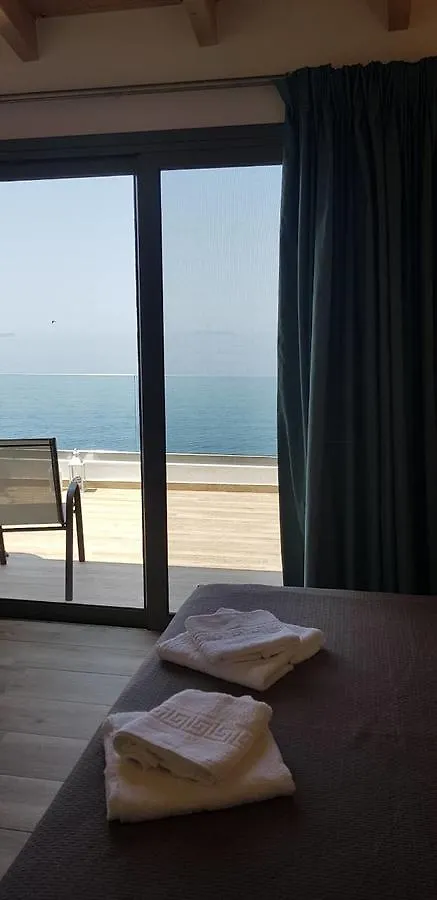First House Apartment Himare 0*,  Albania